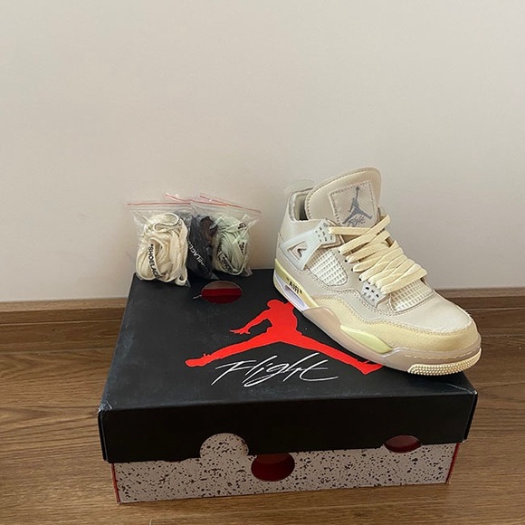 Jordan Thick Soled Cream Versatile Sneakers - Picture 4 of 6